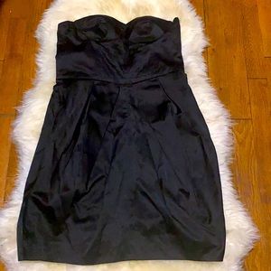 Black cocktail strapless minion dress.